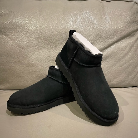 BNIB Authentic UGG Ultra Mini Black Size 8 Women’s - Picture 4 of 14